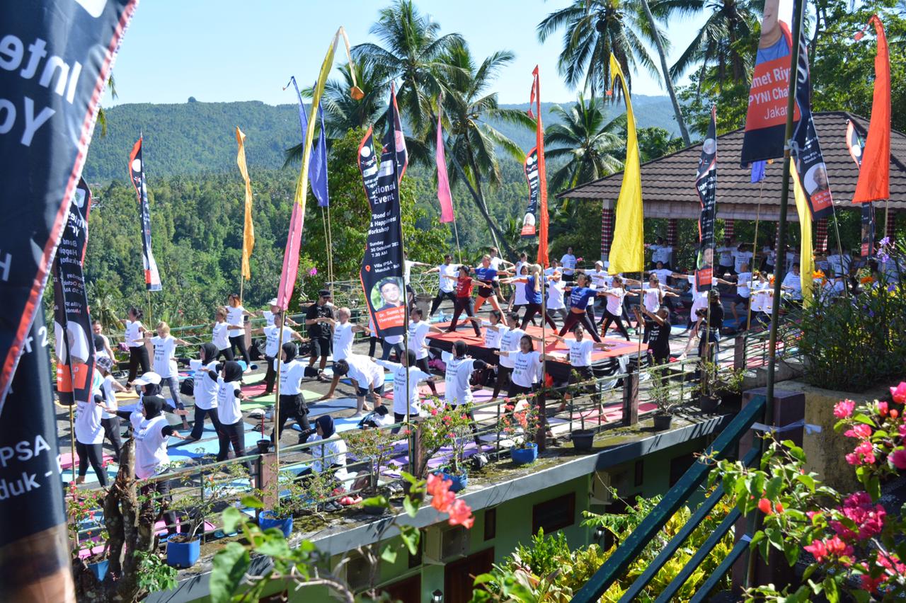 Hot Yoga Teacher Training