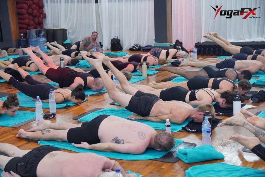 Bikram yoga 30 day challenge week by week guide showing days 1 to 7 heat adaptation days 15 to 21 body composition change and days 22 to 30 integration