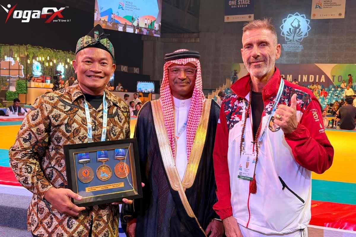 Mr Ian Terry YogaFX founder and Master Trainer of Republic of Indonesia Yogasana Sports Federation coaching national team athletes